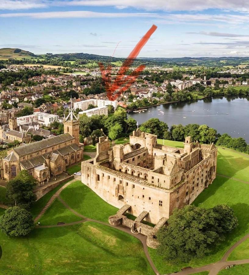 Scandi Style Apartment With Stunning Views Linlithgow Esterno foto